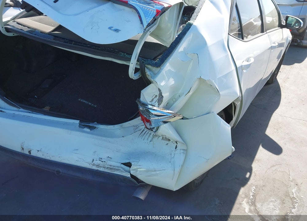 2015 TOYOTA COROLLA LE VIN: 2T1BURHE3FC408203