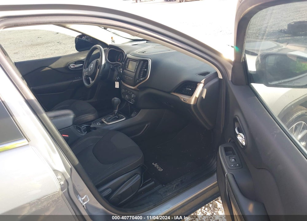 2015 CHEROKEE JEEP  LATITUDE VIN: 1C4PJLCB0FW607600