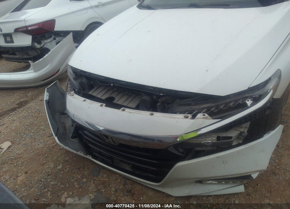 2018 HONDA ACCORD TOURING 2.0T VIN: 1HGCV2F92JA003561