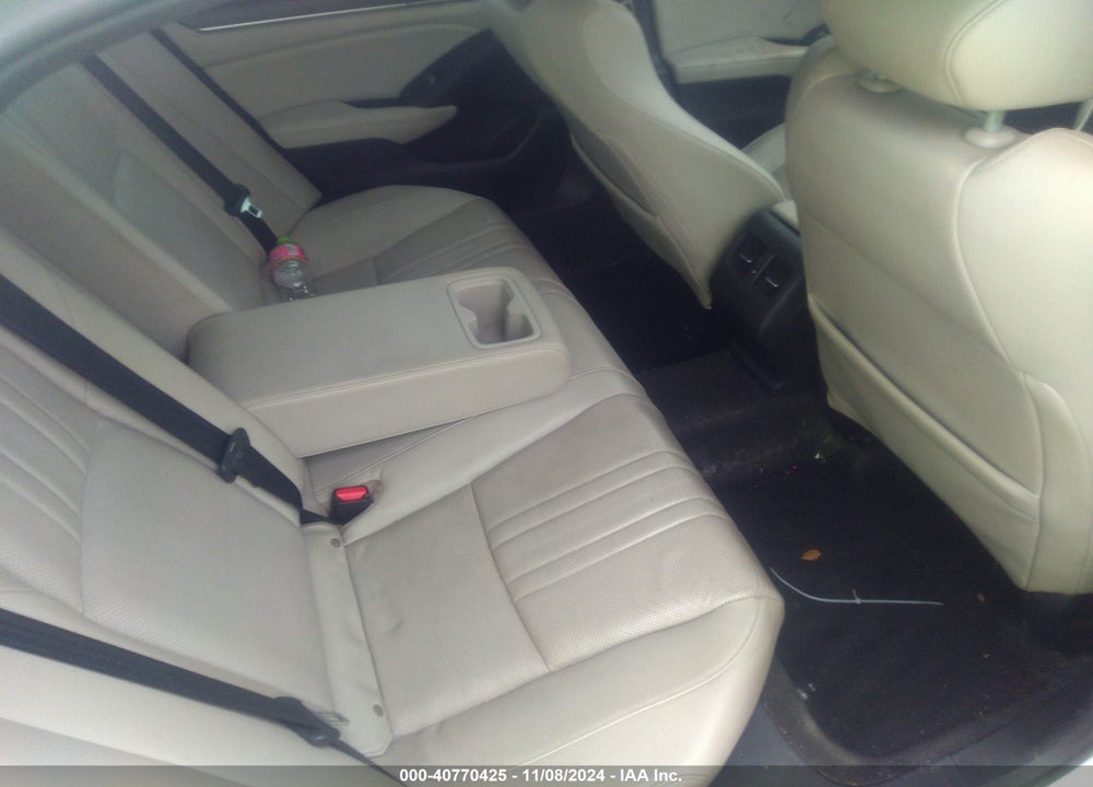 2018 HONDA ACCORD TOURING 2.0T VIN: 1HGCV2F92JA003561