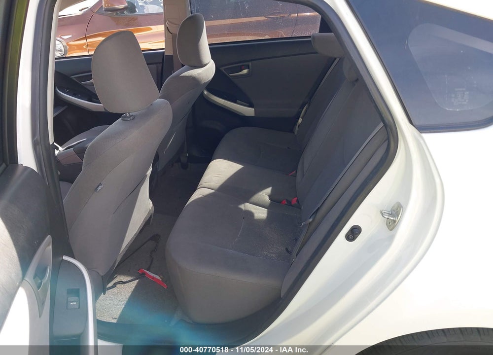 2015 TOYOTA PRIUS TWO VIN: JTDKN3DU8F1921023