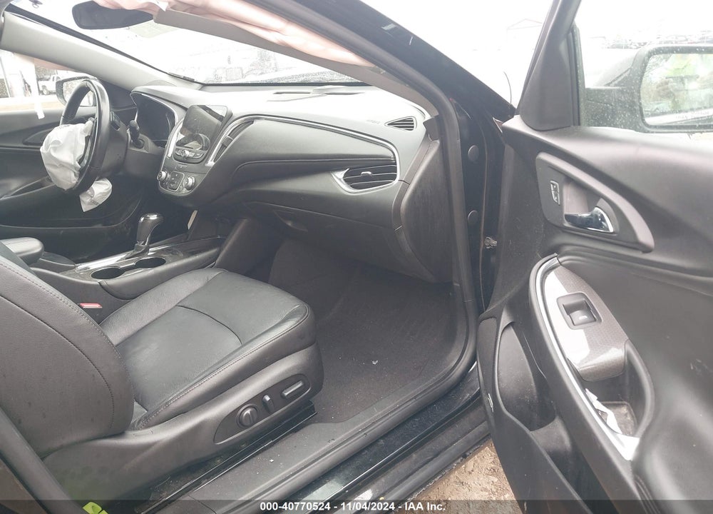 2018 CHEVROLET MALIBU LT VIN: 1G1ZD5ST0JF279201
