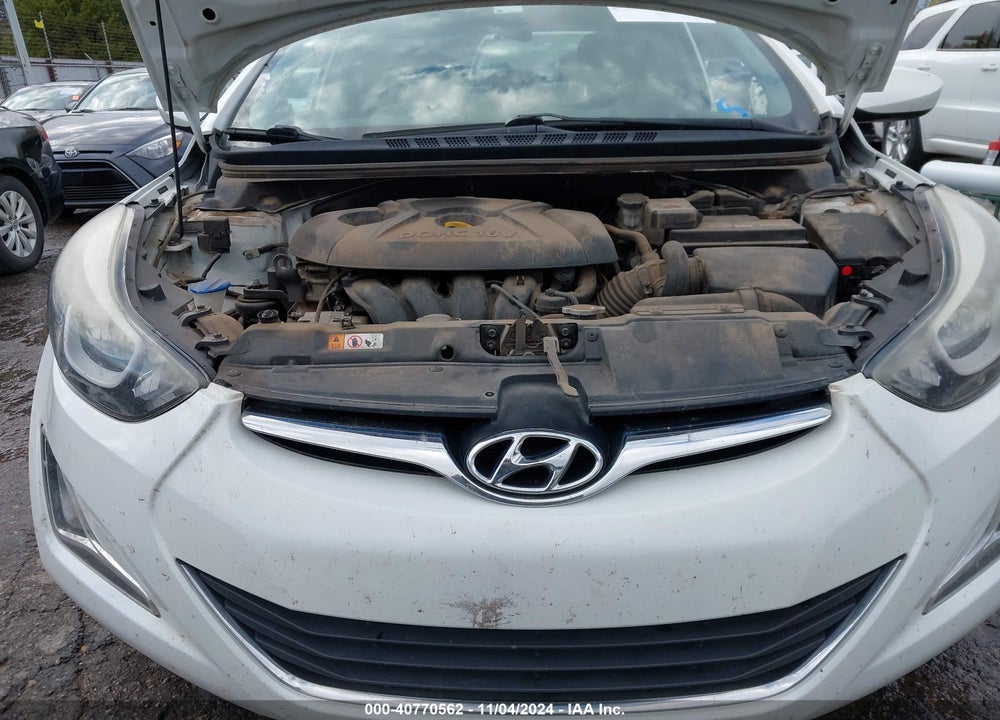 2014 HYUNDAI ELANTRA SE VIN: 5NPDH4AE9EH490136