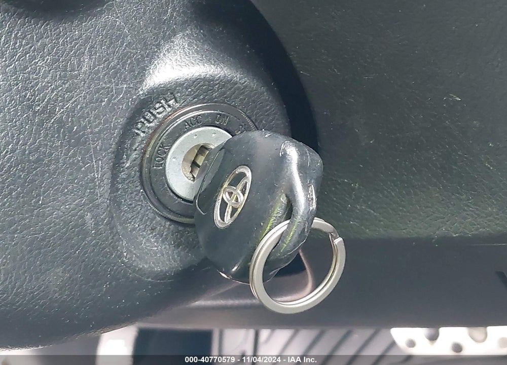 2010 TOYOTA CAMRY SE VIN: 4T1BF3EK6AU114805