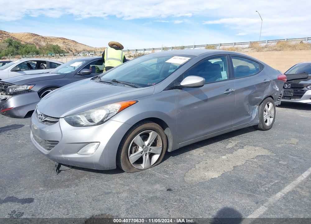 2013 HYUNDAI ELANTRA GLS VIN: KMHDH4AE0DU800738