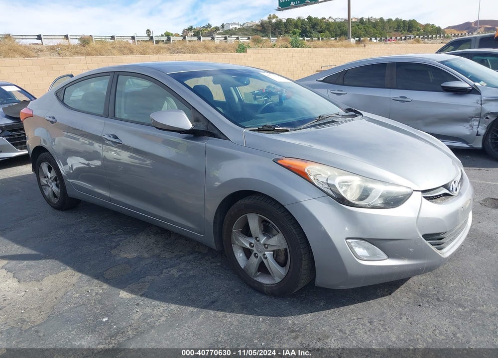 2013 HYUNDAI ELANTRA GLS VIN: KMHDH4AE0DU800738
