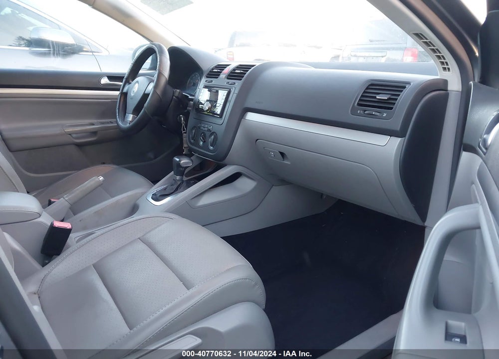 2008 VOLKSWAGEN JETTA SE/SEL VIN: 3VWRM71K68M055661