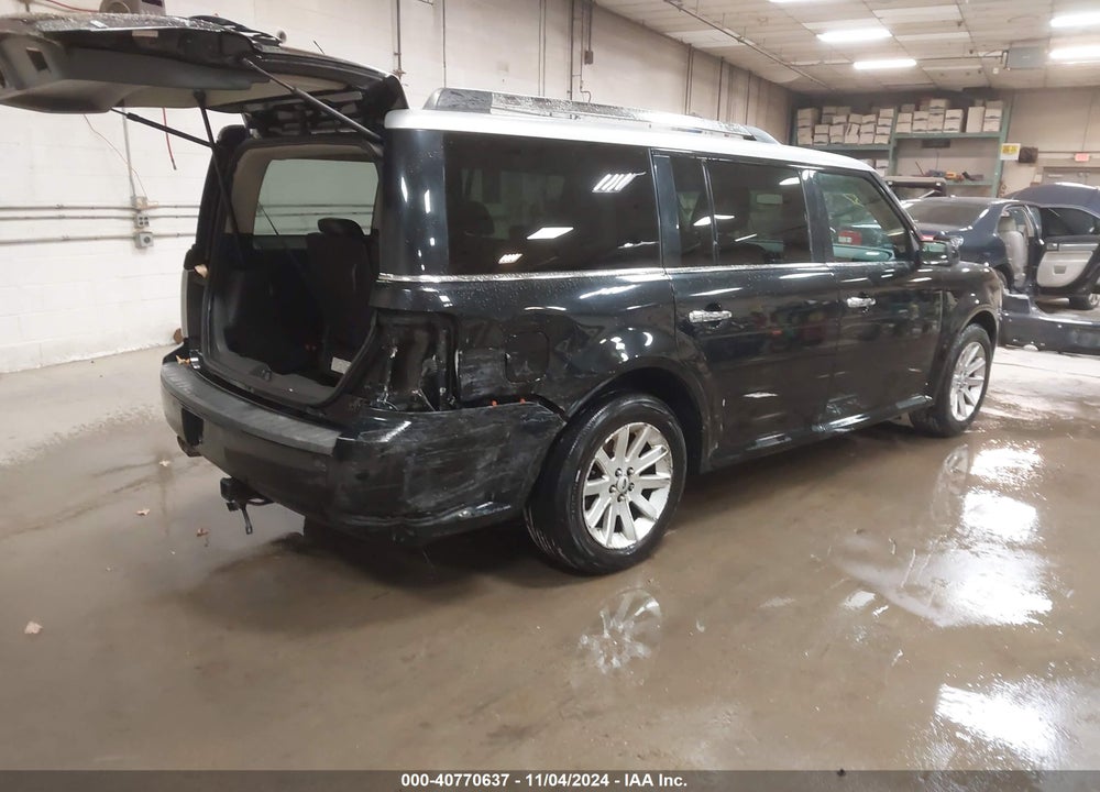 2009 FORD FLEX SEL VIN: 2FMEK62C09BA24090