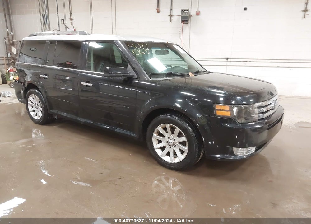 2009 FORD FLEX SEL VIN: 2FMEK62C09BA24090