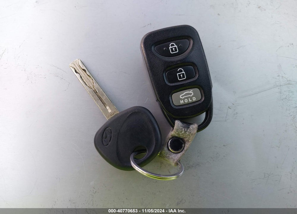 2013 HYUNDAI SONATA GLS VIN: 5NPEB4AC9DH530945