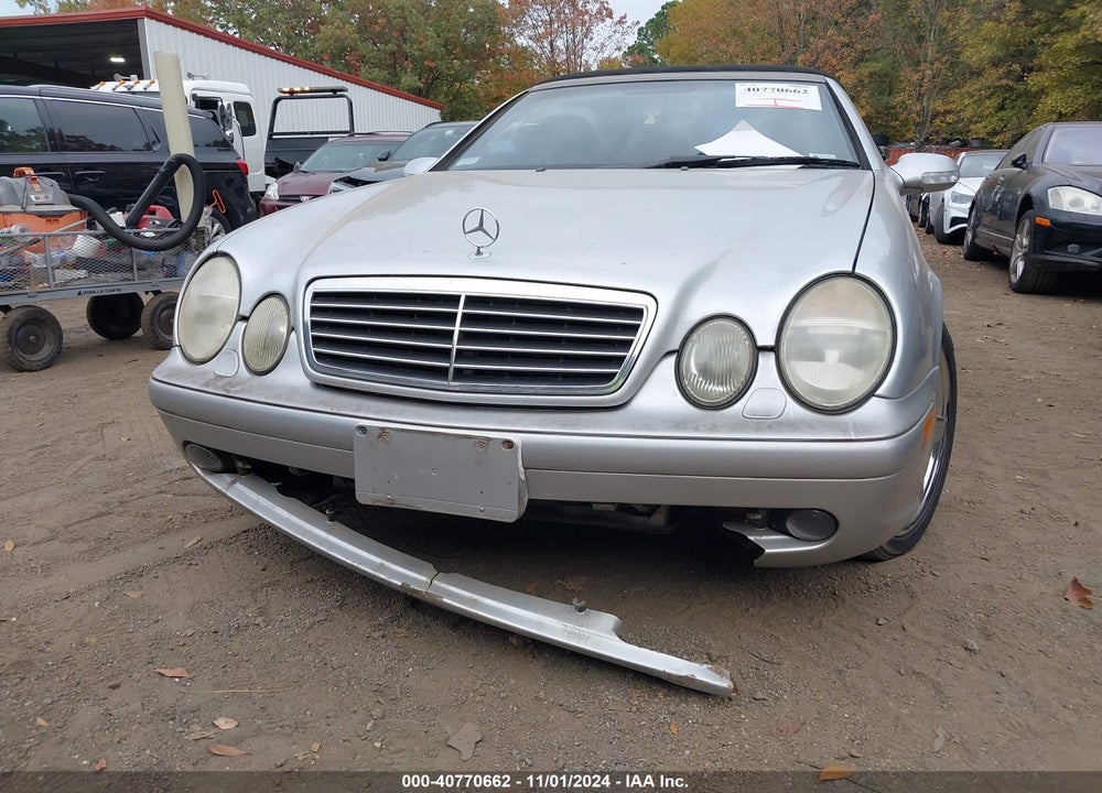 2000 MERCEDES-BENZ CLK 430 VIN: WDBLK70G0YT048412