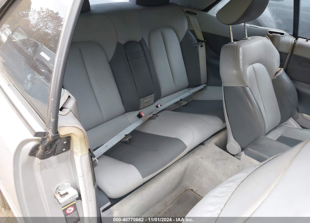 2000 MERCEDES-BENZ CLK 430 VIN: WDBLK70G0YT048412