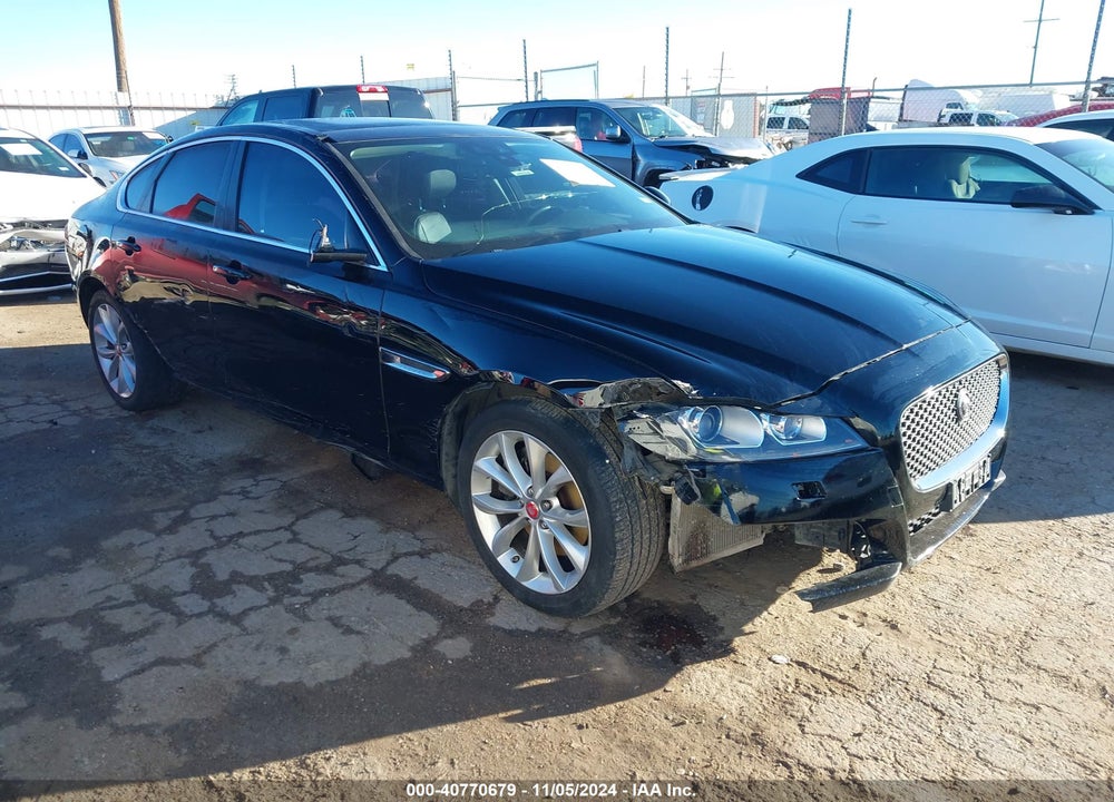2019 JAGUAR XF 25T PREMIUM VIN: SAJBD4FX9KCY79316