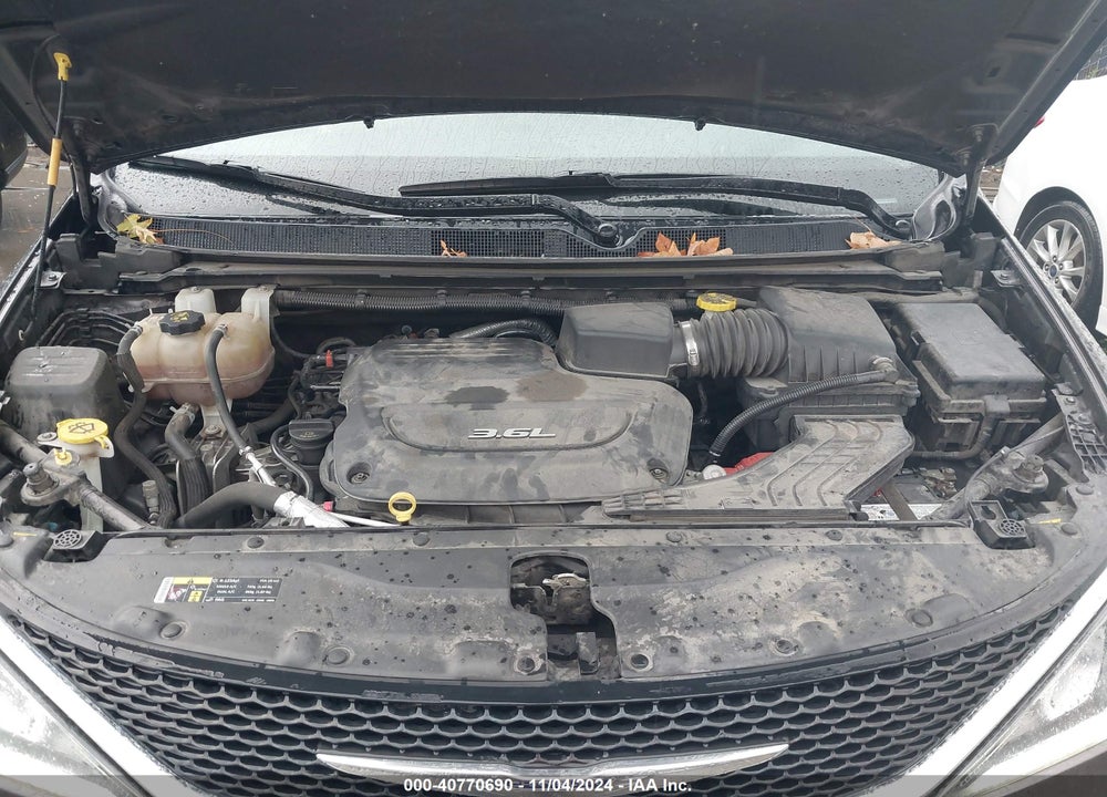 2017 CHRYSLER PACIFICA LIMITED VIN: 2C4RC1GG3HR638042