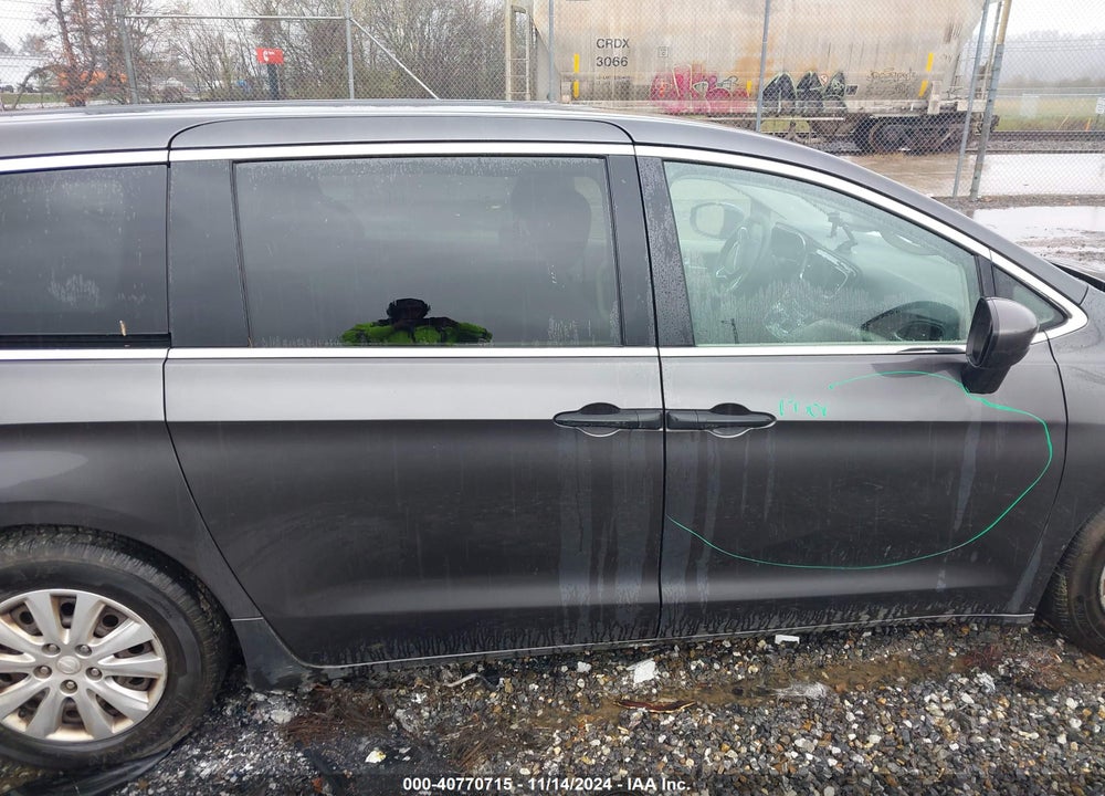 2018 CHRYSLER PACIFICA L VIN: 2C4RC1AG5JR292879