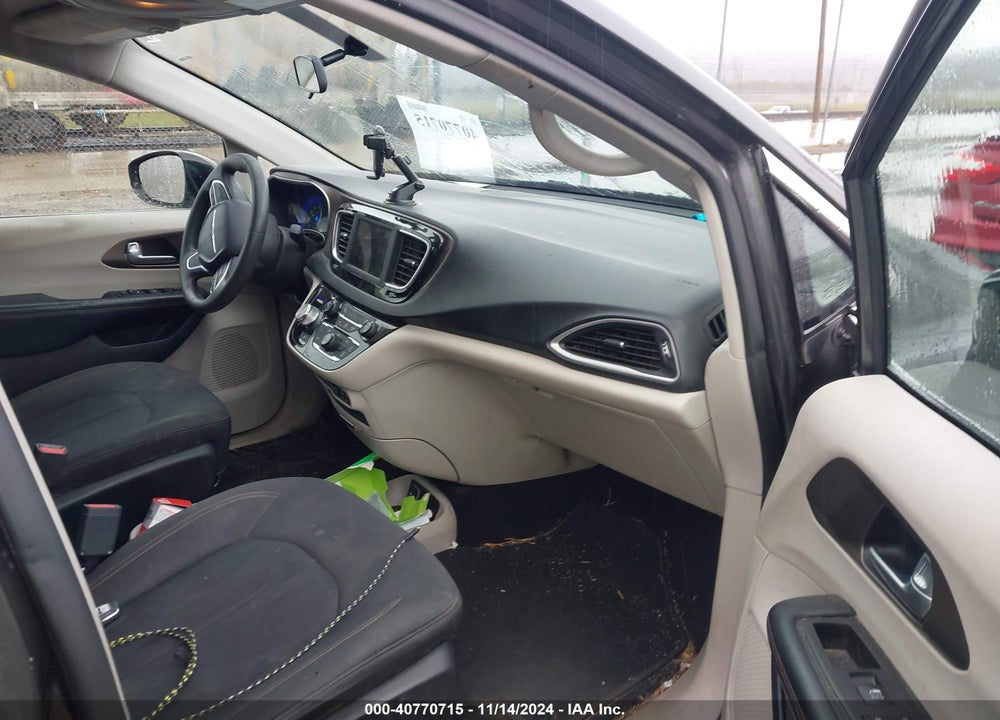 2018 CHRYSLER PACIFICA L VIN: 2C4RC1AG5JR292879