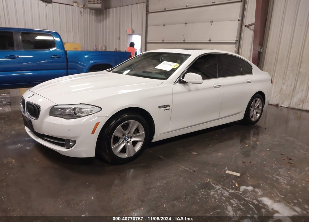 2012 BMW 528I XDRIVE VIN: WBAXH5C54CDW07153