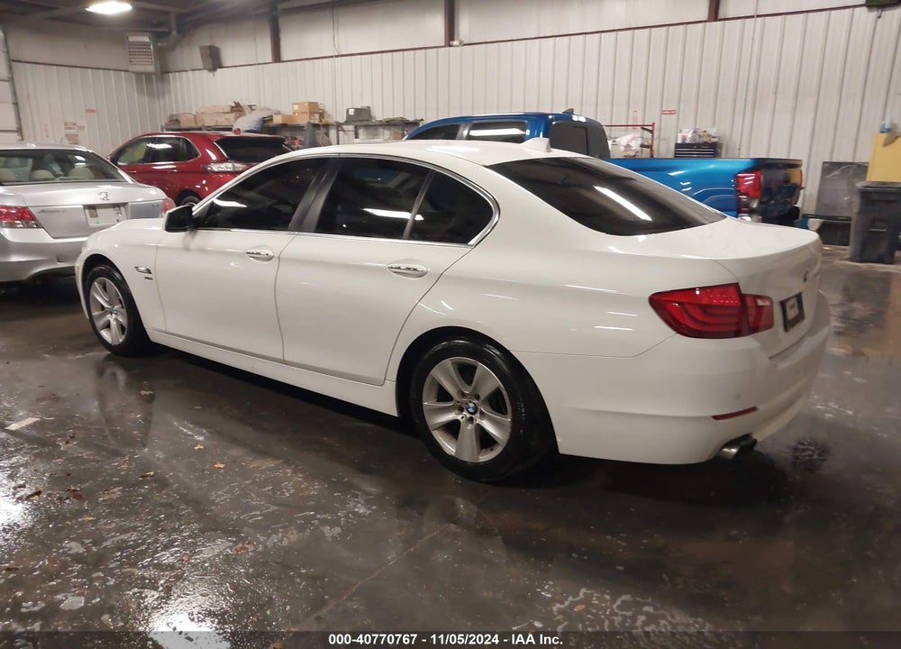 2012 BMW 528I XDRIVE VIN: WBAXH5C54CDW07153