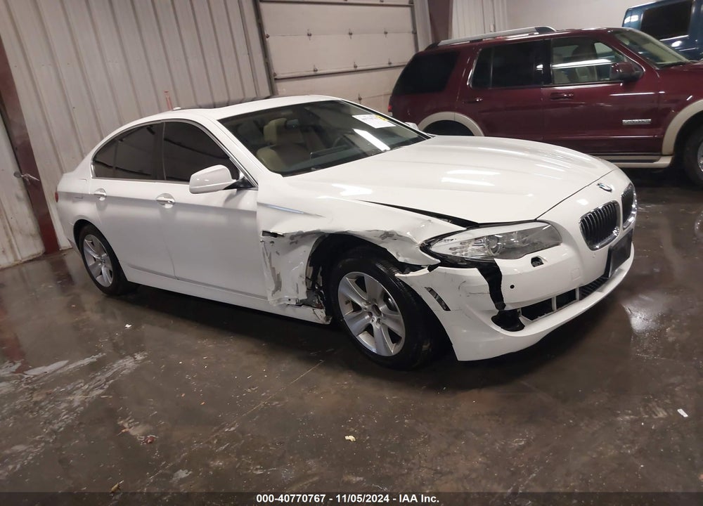 2012 BMW 528I XDRIVE VIN: WBAXH5C54CDW07153