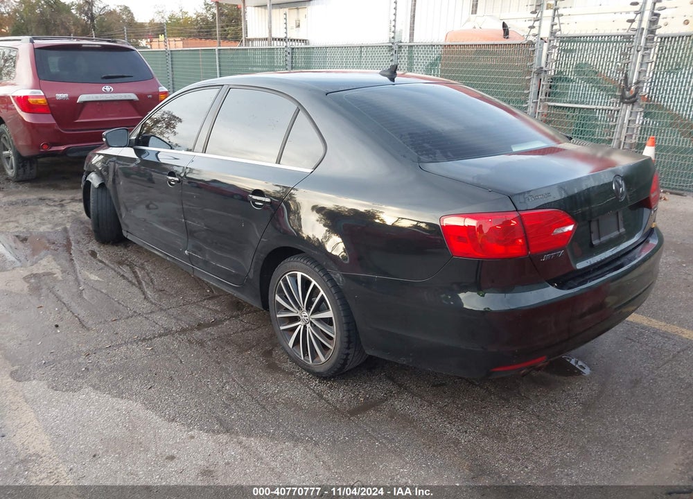 2012 VOLKSWAGEN JETTA VIN: 3VWLP7AJ2CM367084