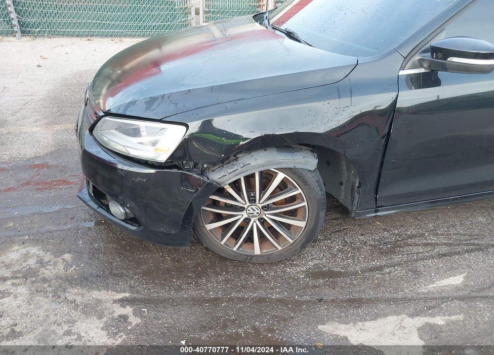 2012 VOLKSWAGEN JETTA VIN: 3VWLP7AJ2CM367084
