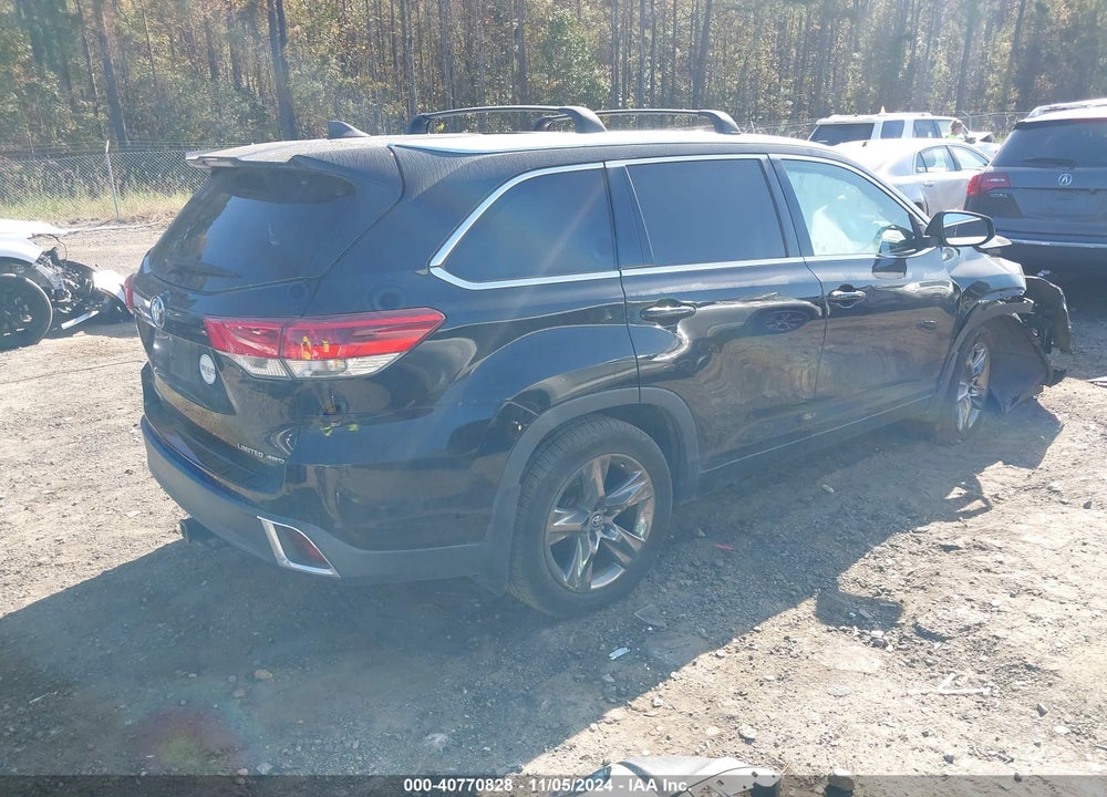2017 TOYOTA HIGHLANDER LIMITED/PLATINUM VIN: 5TDDZRFH3HS410597