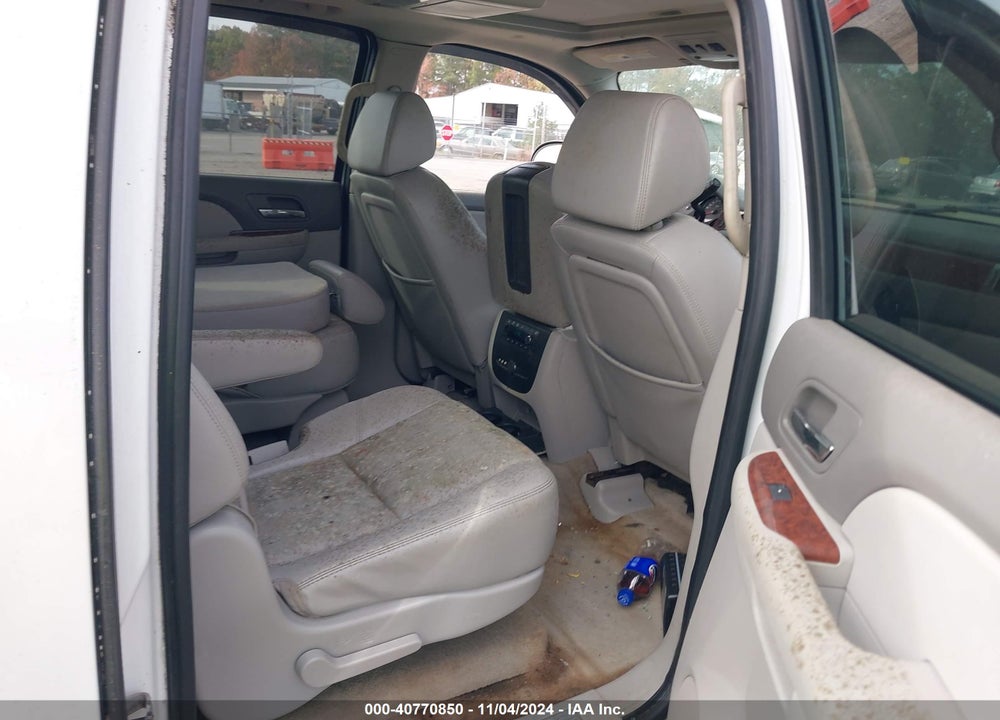 2007 CHEVROLET SUBURBAN 1500 LT VIN: 3GNFK16317G316564