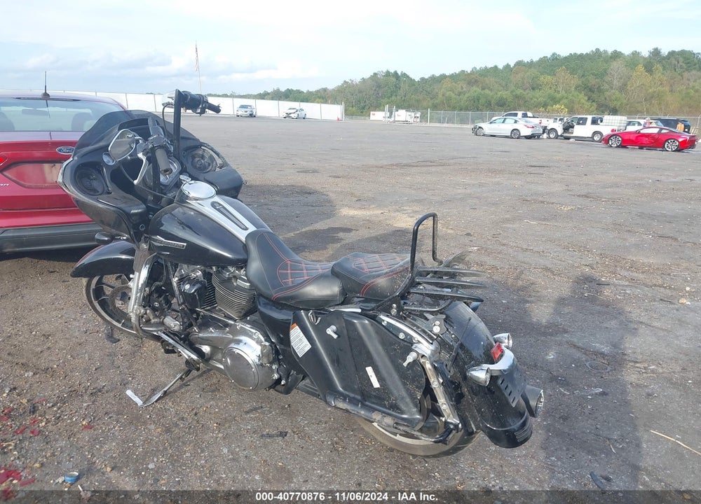2022 HARLEY-DAVIDSON FLTRX VIN: 1HD1KHC1XNB619040