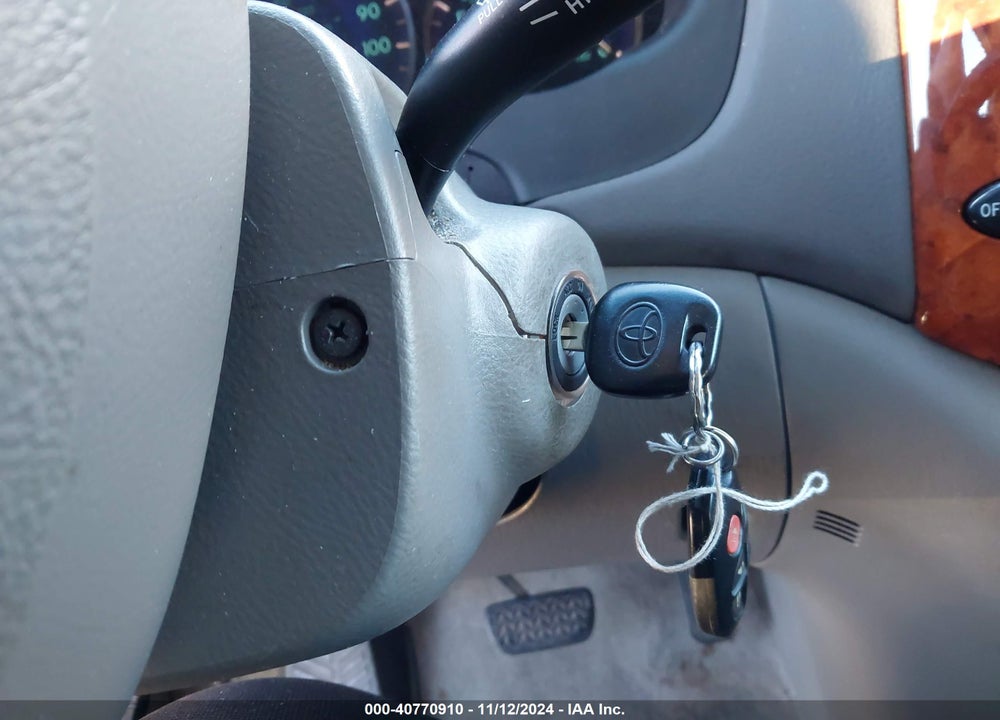 2008 TOYOTA SIENNA LIMITED VIN: 5TDZK22C38S209083