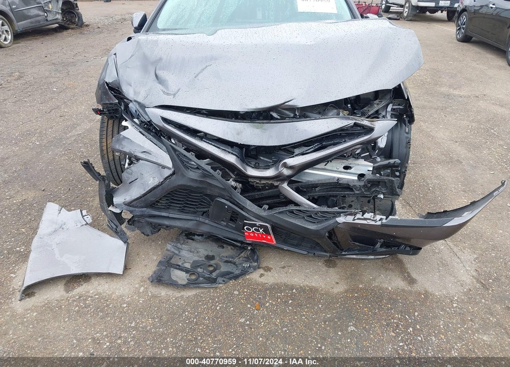 2021 TOYOTA CAMRY SE VIN: 4T1T11AK2MU567756