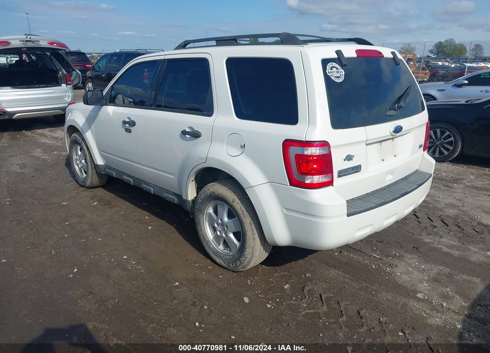 2011 FORD ESCAPE XLT VIN: 1FMCU0DG9BKB03204