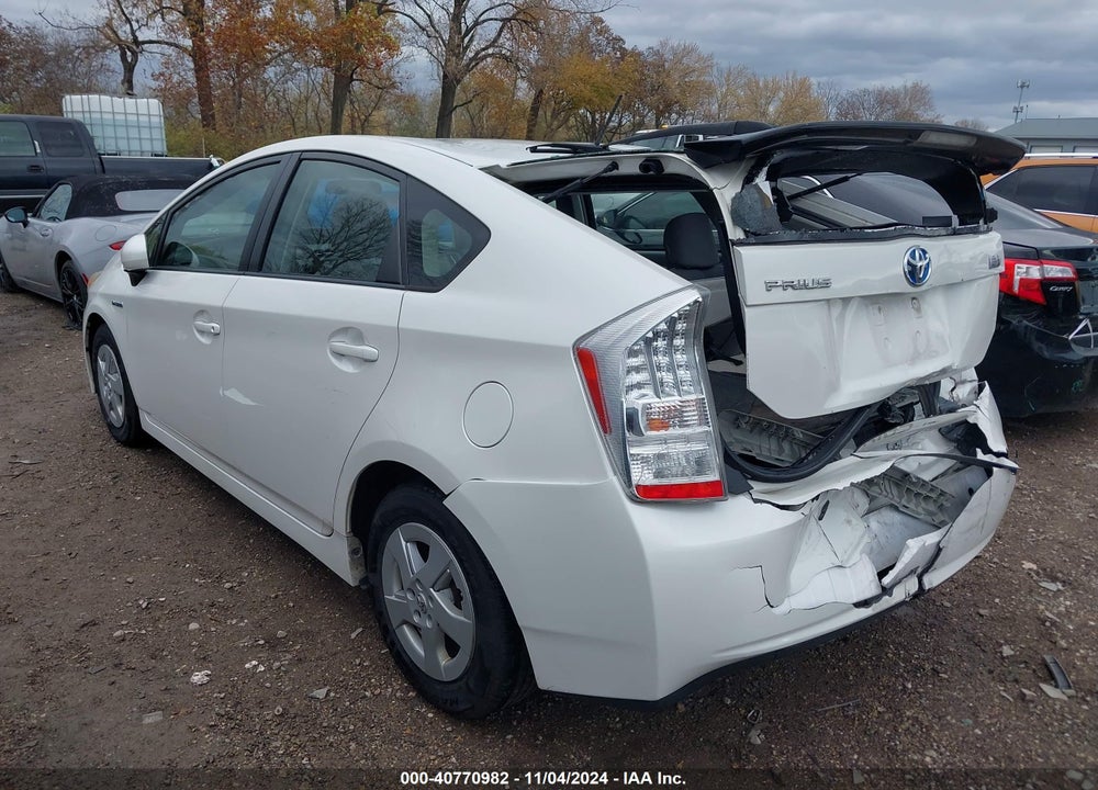 2011 TOYOTA PRIUS TWO VIN: JTDKN3DU7B5361384
