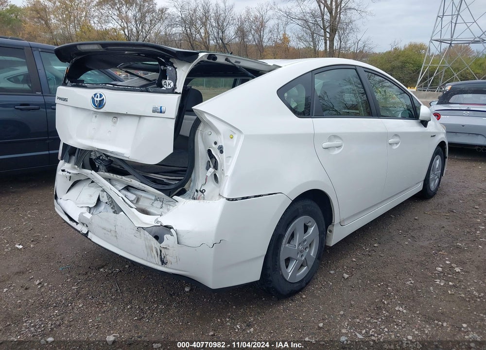 2011 TOYOTA PRIUS TWO VIN: JTDKN3DU7B5361384