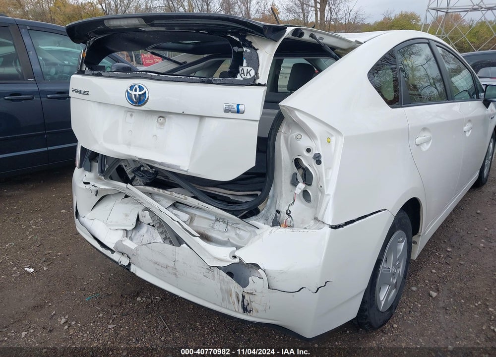 2011 TOYOTA PRIUS TWO VIN: JTDKN3DU7B5361384