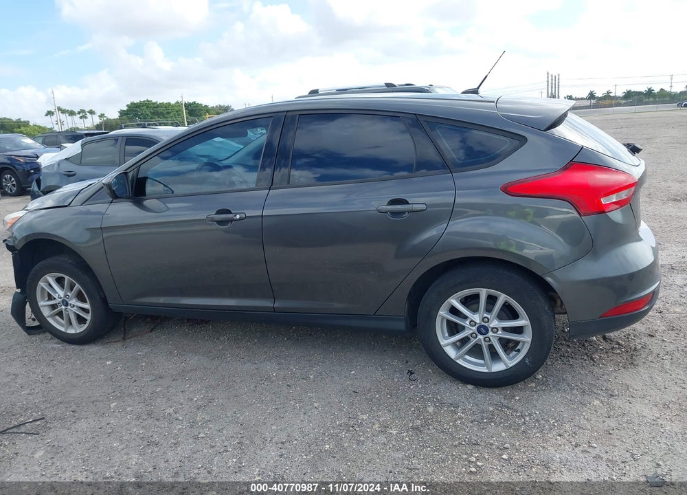 2018 FORD FOCUS SE VIN: 1FADP3K2XJL275362