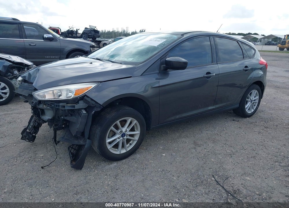 2018 FORD FOCUS SE VIN: 1FADP3K2XJL275362