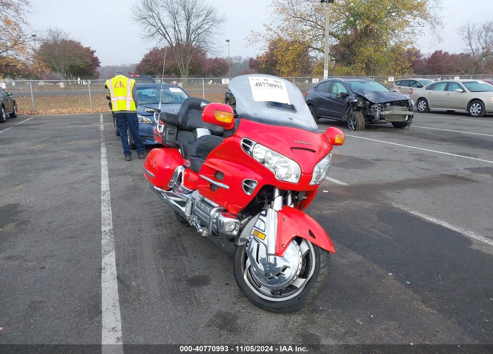 2004 HONDA GL1800 VIN: 1HFSC47004A300463