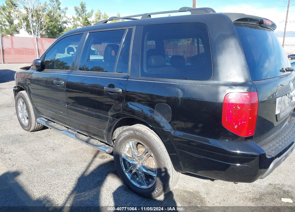 2005 HONDA PILOT EX-L VIN: 2HKYF18755H542603