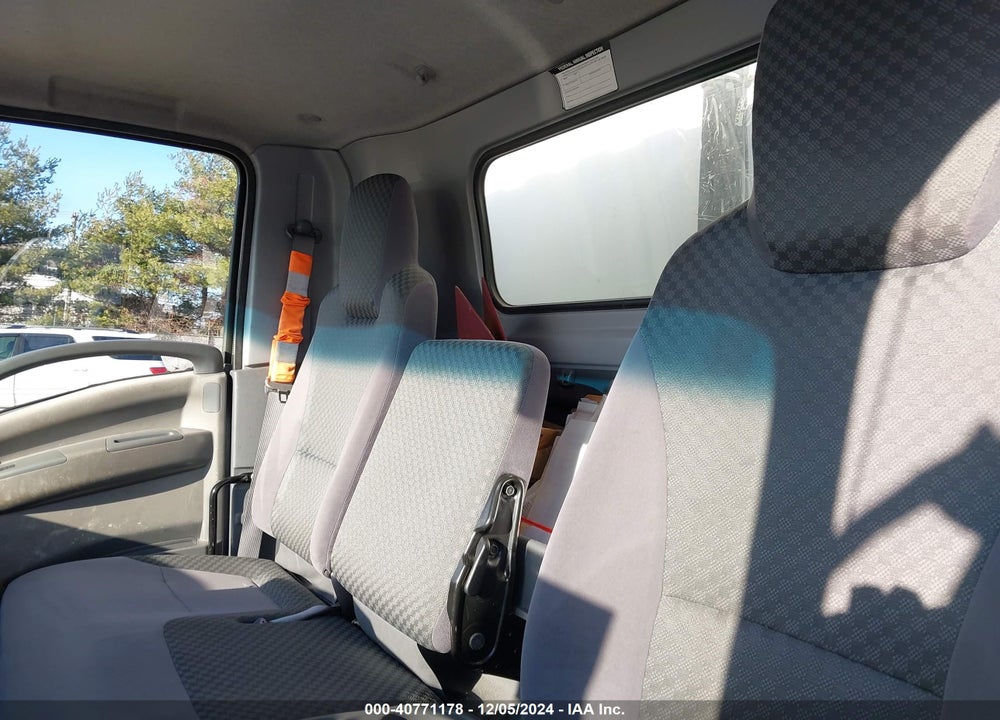 2015 ISUZU NPR HD REG VIN: 54DC4W1C8FS800924