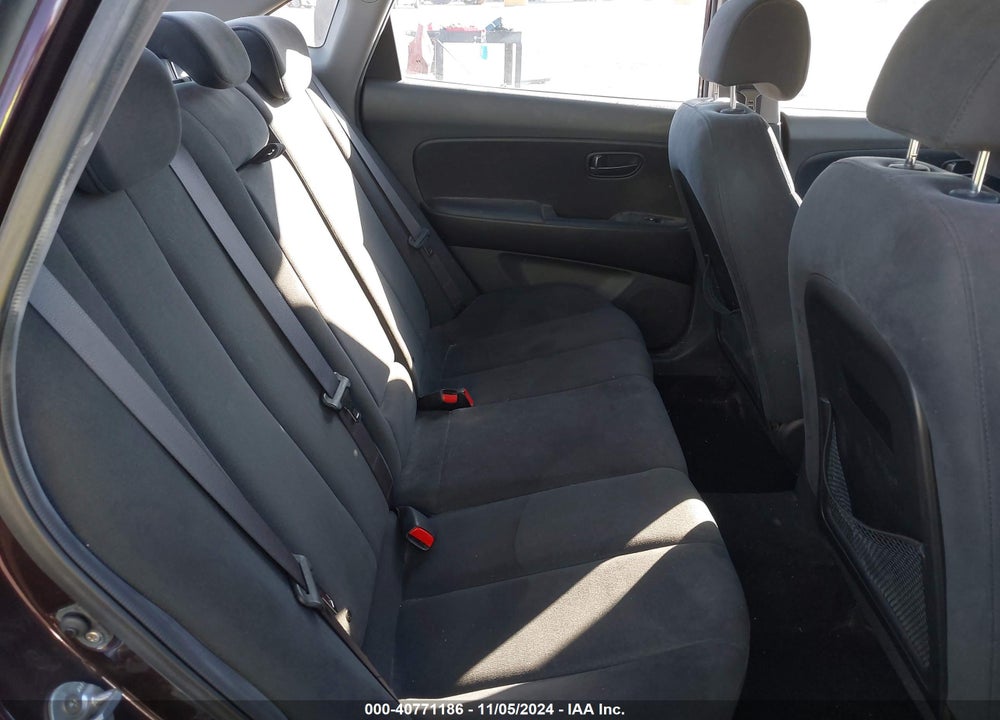 2008 HYUNDAI ELANTRA GLS/SE VIN: KMHDU46D38U318198