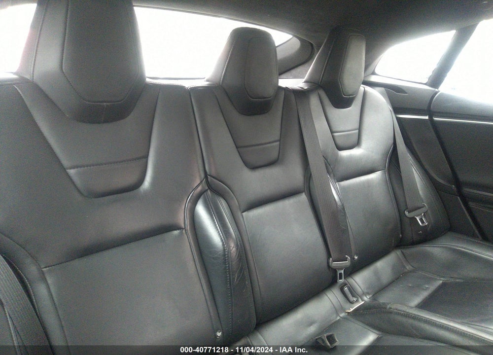2014 TESLA MODEL S P85D VIN: 5YJSA1H21EFP63557