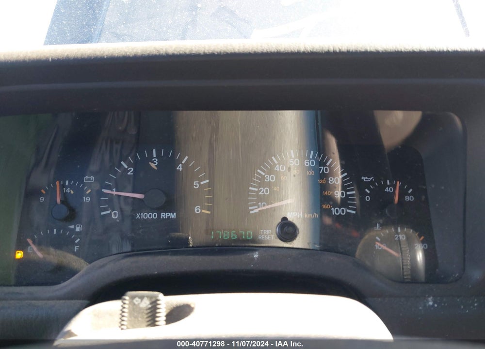 2001 JEEP CHEROKEE SPORT VIN: 1J4FF48S21L556794