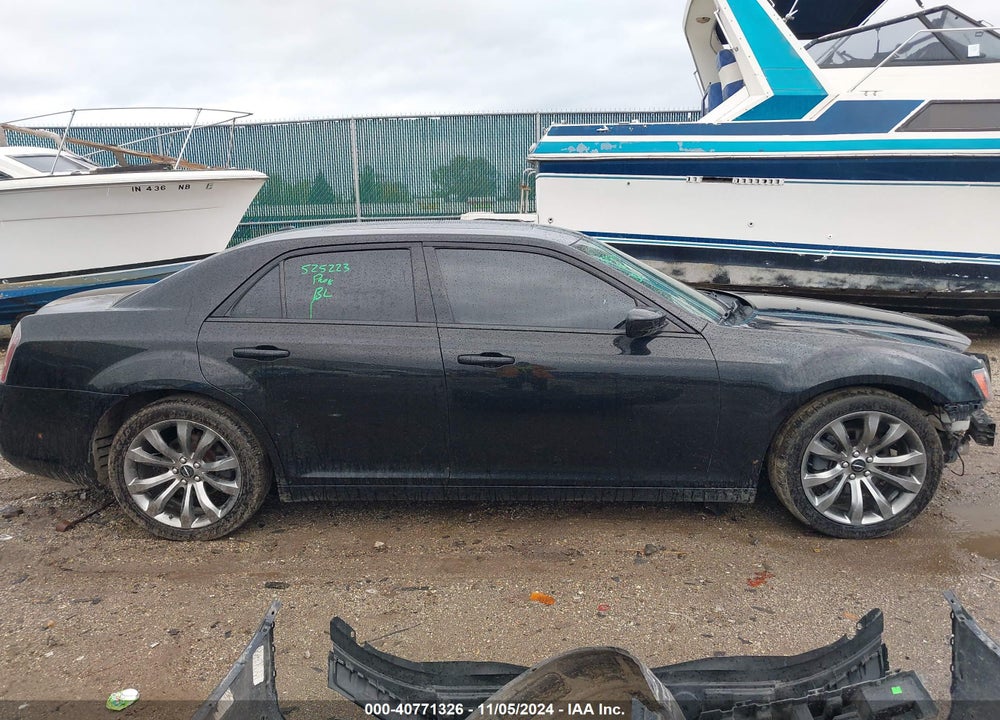 2014 CHRYSLER 300 300S VIN: 2C3CCABG1EH355349