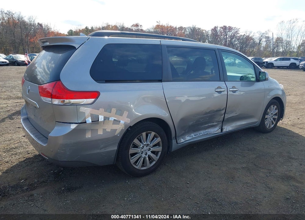 2011 TOYOTA SIENNA LIMITED VIN: 5TDDK3DC1BS018251