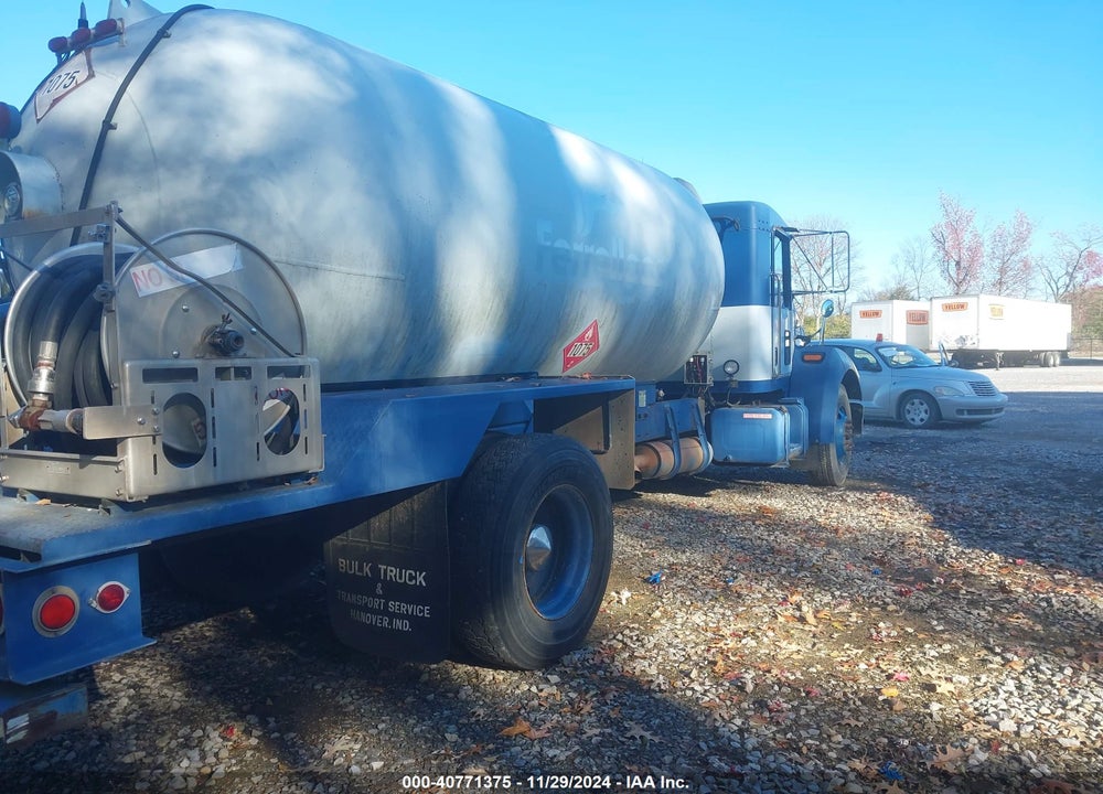 2004 KENWORTH CONSTRUCTION T300 VIN: 2NKMHD7X94M050049