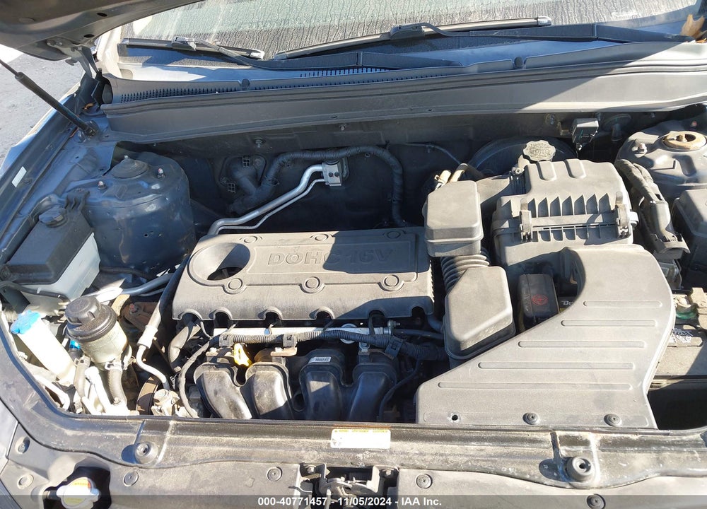 2011 HYUNDAI SANTA FE GLS VIN: 5XYZG3AB7BG081306