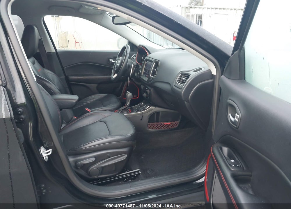 2018 JEEP COMPASS TRAILHAWK 4X4 VIN: 3C4NJDDB0JT131911
