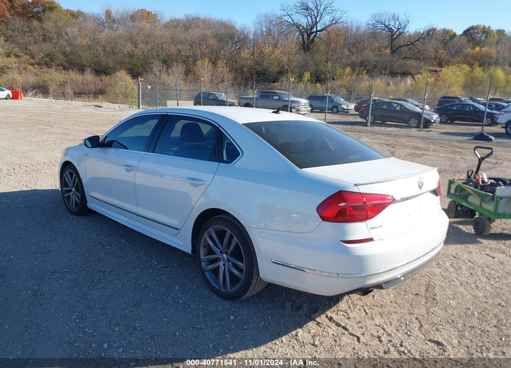 2016 VOLKSWAGEN PASSAT 1.8T R-LINE VIN: 1VWAT7A35GC028556