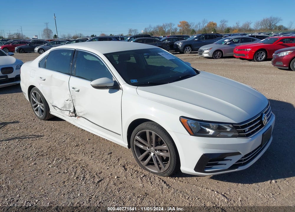 2016 VOLKSWAGEN PASSAT 1.8T R-LINE VIN: 1VWAT7A35GC028556