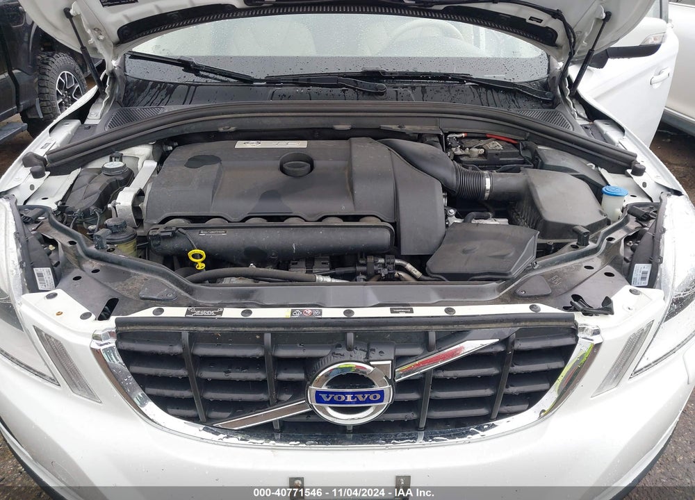2013 VOLVO XC60 VIN: YV4902DZ3D2444220